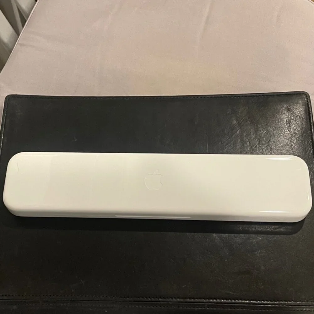 NEW Apple Watch Sport White Plastic Storage Case